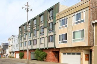 Oceanview Apartments in San Francisco, CA - Building Photo - Building Photo