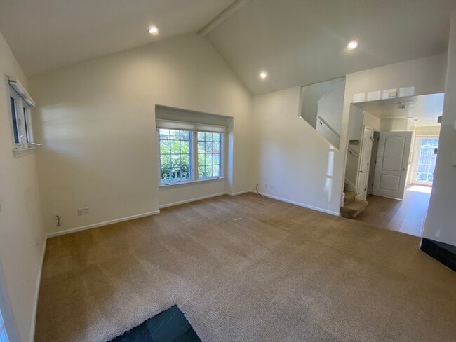 241 Alder St in Pacific Grove, CA - Building Photo - Building Photo