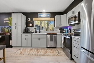 1004 E Red Cedar Cir in Spring, TX - Building Photo - Building Photo