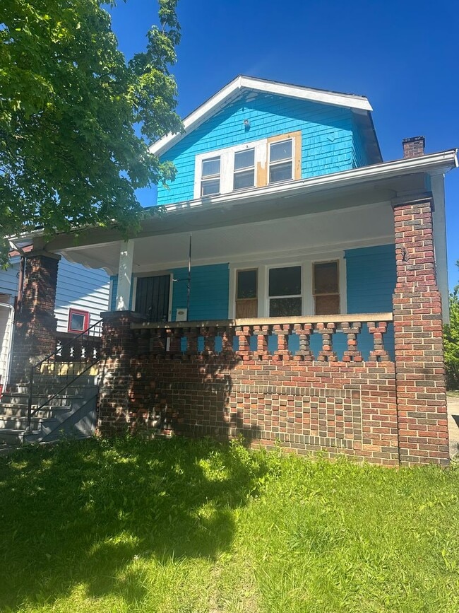 property at 3857 E 144th St