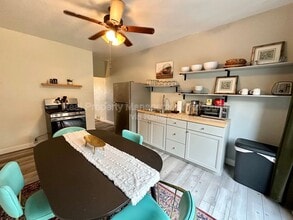 320 Greenfield Ave in Pittsburgh, PA - Building Photo - Building Photo