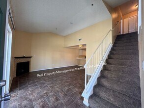 44544 15th St E in Lancaster, CA - Building Photo - Building Photo