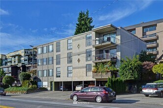101 Dexter Ave in Seattle, WA - Building Photo - Building Photo