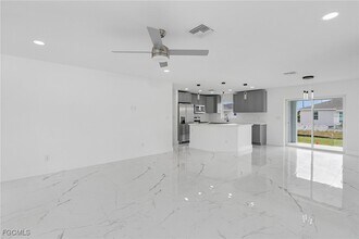 2505 39th St SW in Lehigh Acres, FL - Building Photo - Building Photo