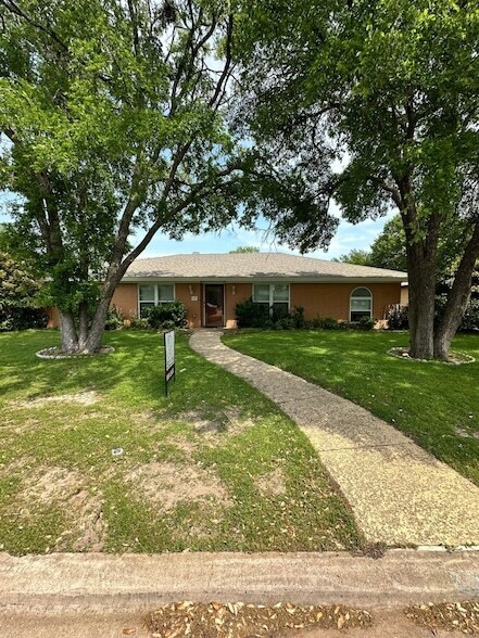 502 Spring Willow Dr in Allen, TX - Foto de edificio