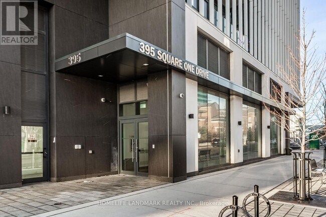 395 Square One Dr in Mississauga, ON - Building Photo - Building Photo