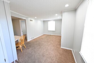 425 W Cook Rd in Mansfield, OH - Building Photo - Building Photo