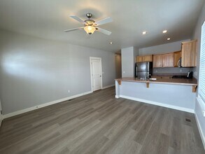 1039 NE Watt Way in Bend, OR - Building Photo - Building Photo