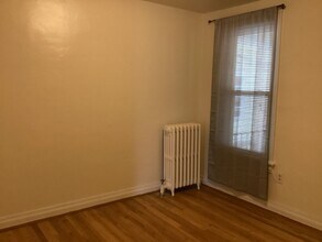 131 E Main St-Unit -2 in Waynesboro, PA - Building Photo - Building Photo