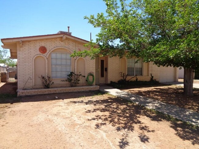 property at 4928 Crenshaw Dr