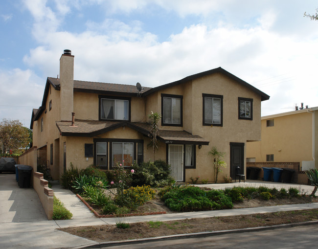 14932 Van Buren St in Midway City, CA - Building Photo - Building Photo