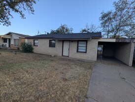 2104 E 29th St in Lubbock, TX - Building Photo