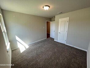209 Garden Oaks Ave in Youngsville, LA - Building Photo - Building Photo