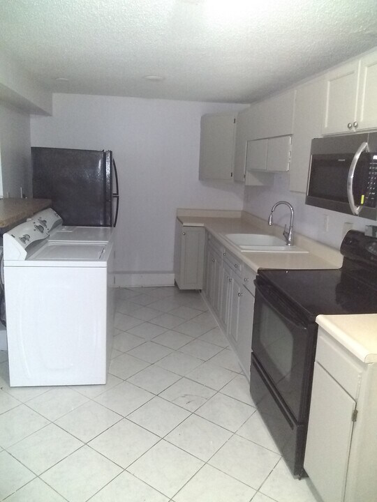 519 E 38th St in Savannah, GA - Building Photo