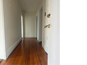 25 Forest St in Cambridge, MA - Building Photo - Building Photo