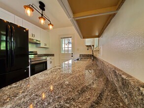 406 Missimer Ln in Vinton, VA - Building Photo - Building Photo