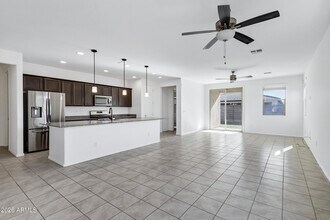 18767 W Solano Dr in Litchfield Park, AZ - Building Photo - Building Photo