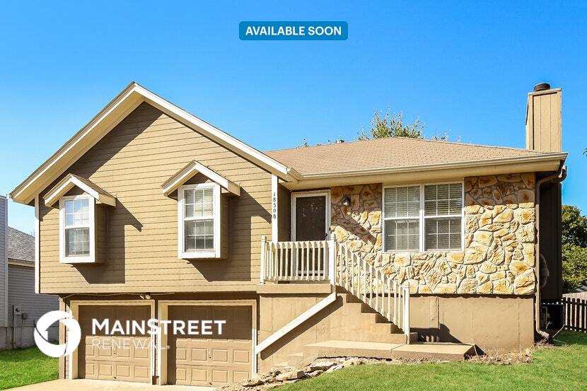 18508 E Blackhawk Trail in Independence, MO - Building Photo