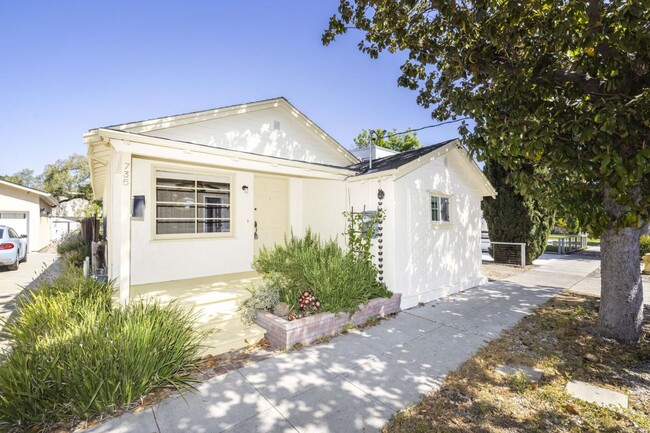property at 735 Colorado Ave