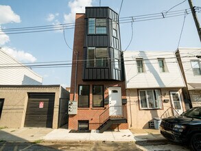 2821 Livingston St, Unit 1 in Philadelphia, PA - Building Photo - Building Photo