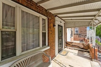 88-07 208th St in Queens, NY - Building Photo - Building Photo