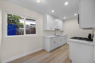 3537 Delta Ave in Long Beach, CA - Building Photo - Building Photo