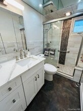 41 Cambridge Ave in Port Washington, NY - Building Photo - Building Photo