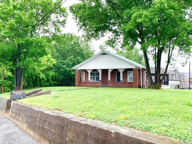 property at 917 Sinclair Dr