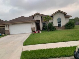 3024 Whitetail Dr in Weslaco, TX - Building Photo