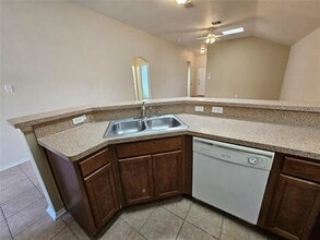 17406 Energy Ln in Dallas, TX - Building Photo - Building Photo