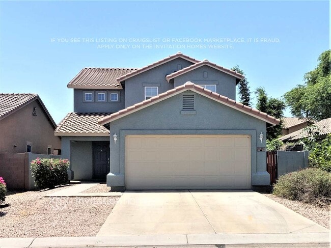 property at 1425 E Lakeview Dr