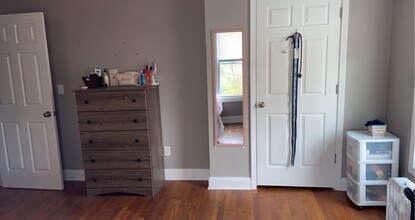 314 Pleasant St, Unit 314 in Ithaca, NY - Foto de edificio - Building Photo