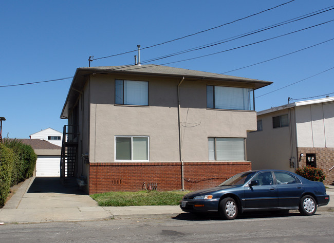 3309 Nevin Ave in Richmond, CA - Foto de edificio - Building Photo