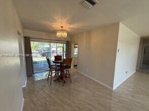 671 NW 17th St in Homestead, FL - Building Photo - Building Photo