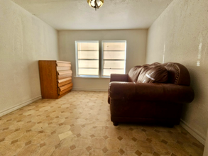 2733 Avenue E-Unit -C in Fort Worth, TX - Building Photo - Building Photo