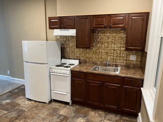 400 E Philadelphia Ave, Unit #2 in Boyertown, PA - Building Photo - Building Photo