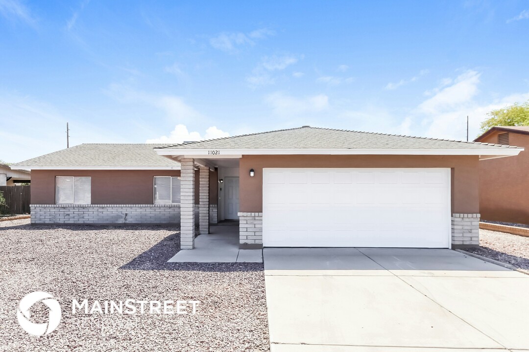 11021 W Monterosa St in Phoenix, AZ - Building Photo