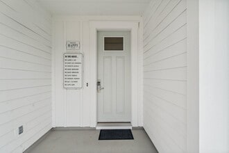 712 Landing Cir in Panama City Beach, FL - Building Photo - Building Photo