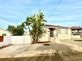 6724-6726 S Elman St in San Diego, CA - Building Photo