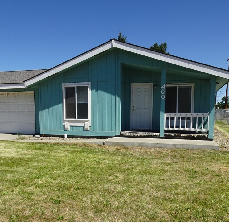 400 Sacajawea Ct in Kittitas, WA - Building Photo