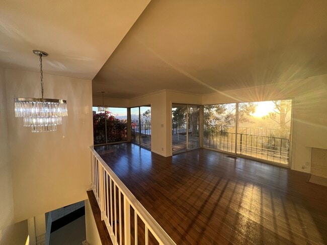 490 Starlight Crest Dr in La Canada Flintridge, CA - Building Photo - Building Photo