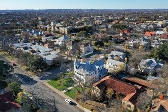 133 W Craig Pl in San Antonio, TX - Building Photo - Building Photo