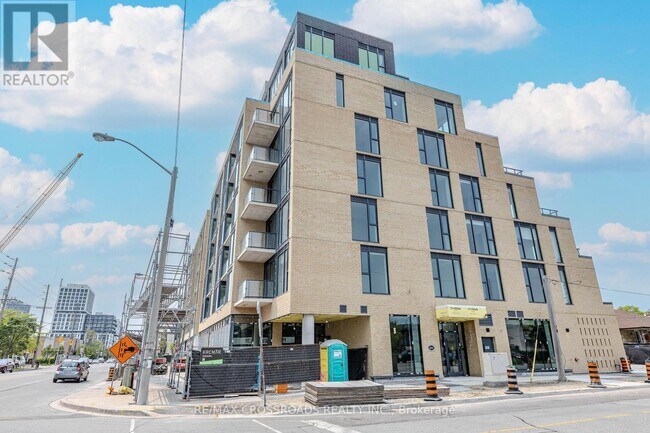 6 Chartwell Rd in Toronto, ON - Building Photo - Building Photo