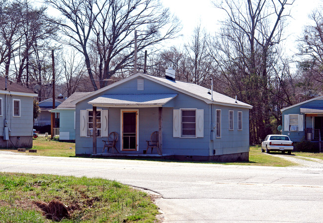 301 Hill Crest Dr in Easley, SC - Building Photo - Building Photo