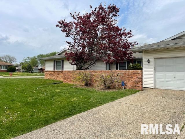 2515 Lemont Dr in Springfield, IL - Building Photo - Building Photo