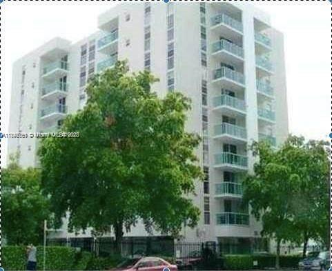 1035 West Ave in Miami Beach, FL - Building Photo