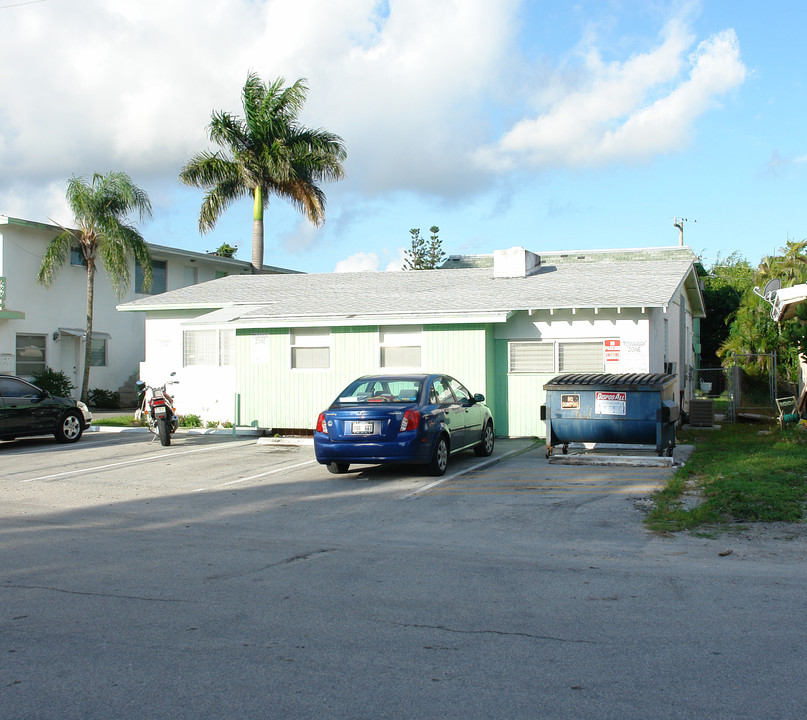 1021 NE 9th Ave in Fort Lauderdale, FL - Building Photo