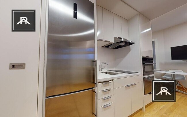 property at 117 Mt Auburn St