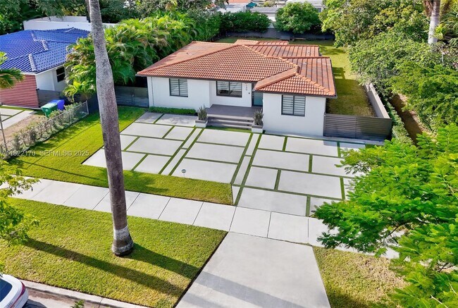 property at 130 SW 25th Rd