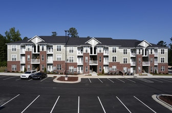 Palisades at Legacy Oaks in Knightdale, NC - Building Photo - Building Photo